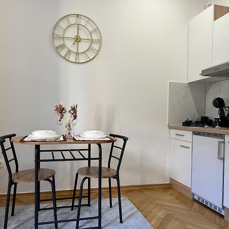 Studio Apartment Fiorello I غييكا المظهر الخارجي الصورة