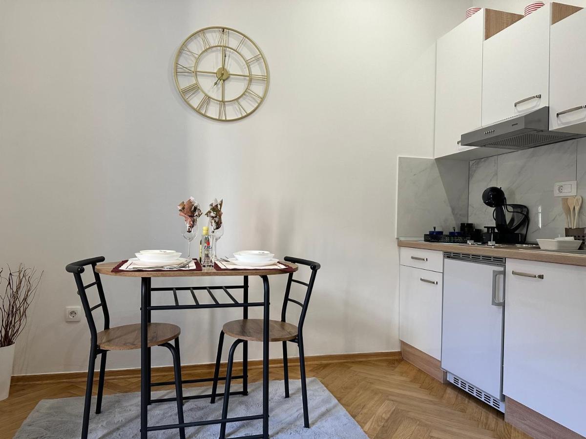 Studio Apartment Fiorello I غييكا المظهر الخارجي الصورة